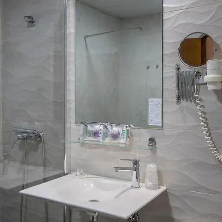 Hotell Cuatro Naciones