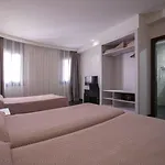 ホテル クアトロ ナシオネス