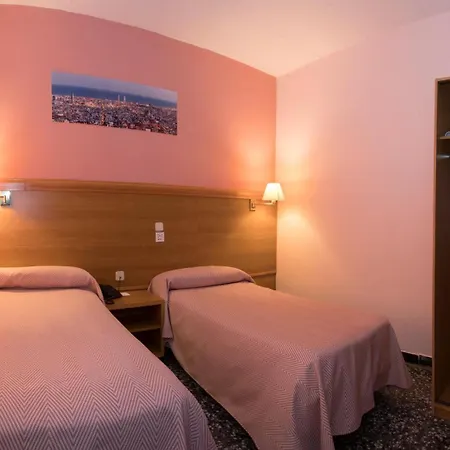 Hotel Cuatro Naciones 2*