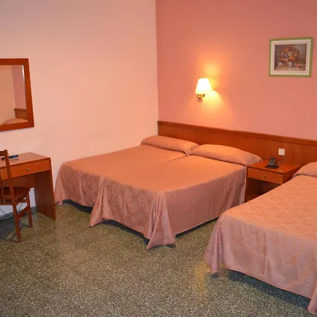 Hotel Cuatro Naciones 2*