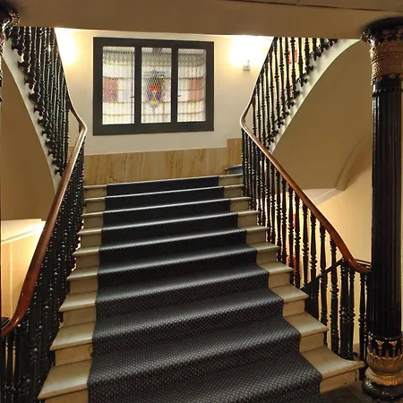 Cuatro Naciones Hotell Barcelona