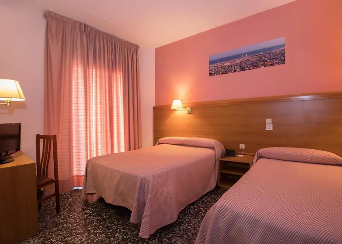 ホテル クアトロ ナシオネス