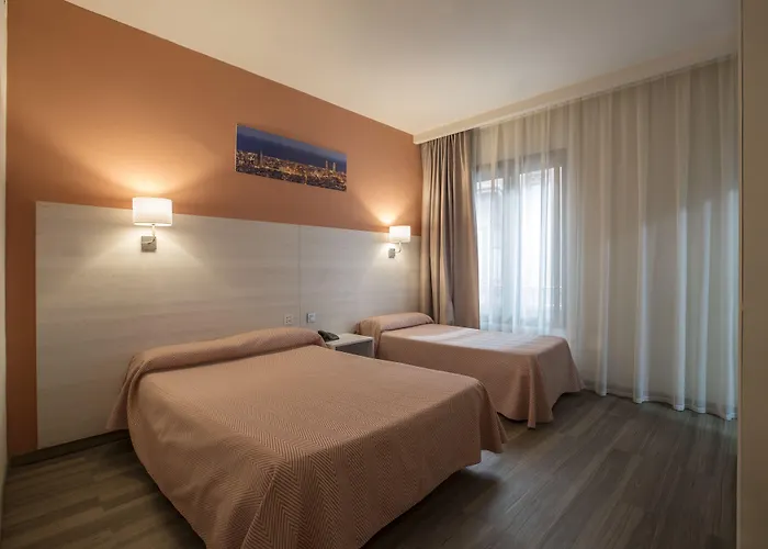 クアトロ ナシオネス ホテル バルセロナ