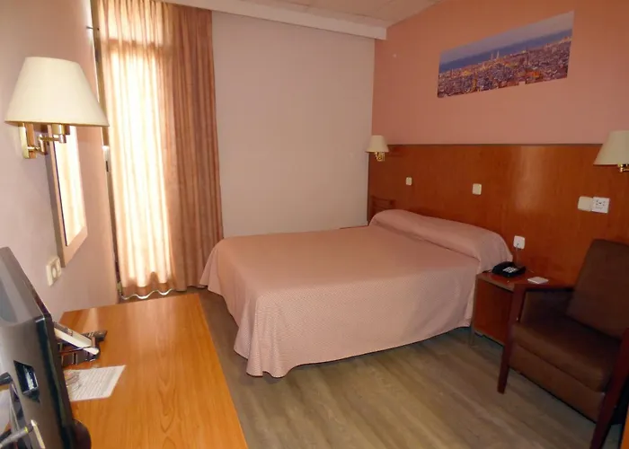 ホテル クアトロ ナシオネス