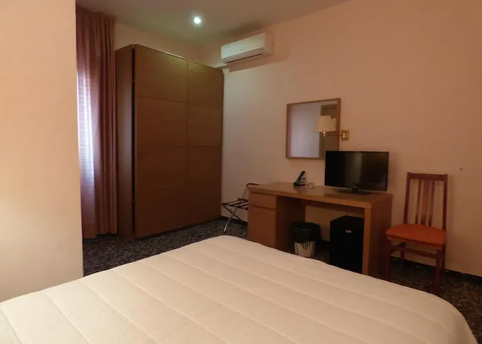 ホテル クアトロ ナシオネス