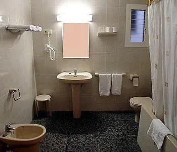 Hotel Cuatro Naciones
