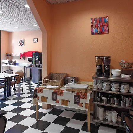 Cuatro Naciones Hotel