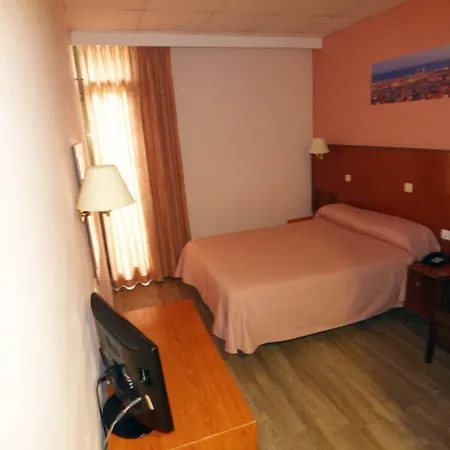 Hotel Cuatro Naciones 2*